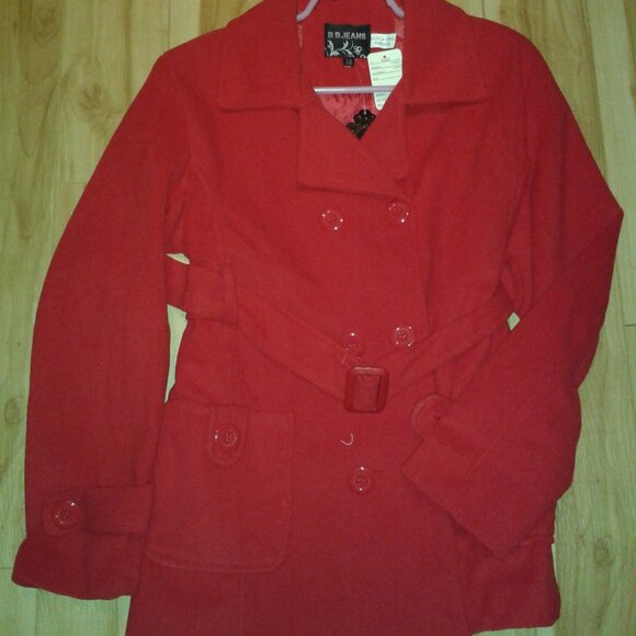 Red coat - Picture 1 of 1
